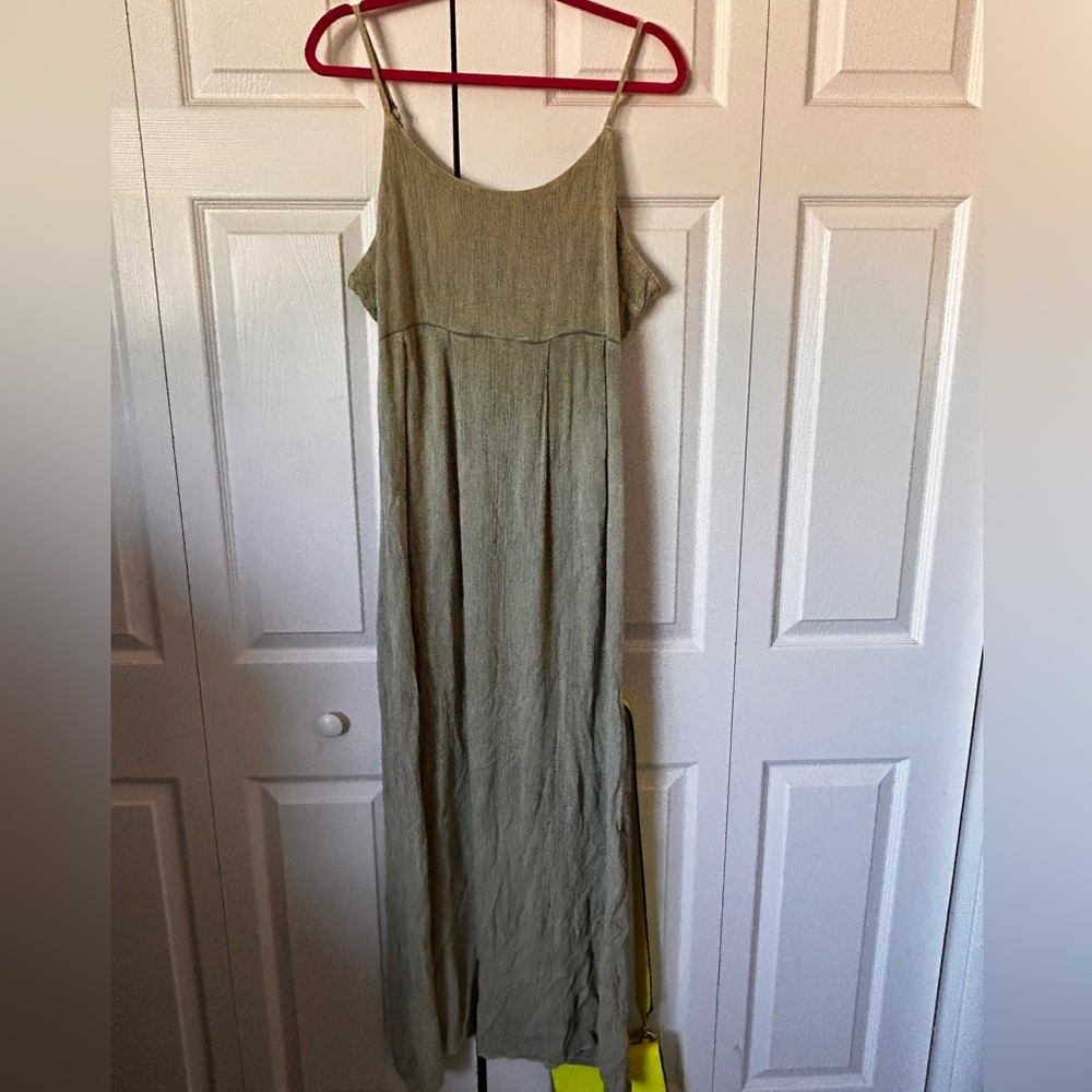 Kiwi + Punch Olive dress